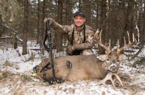 2021-spring-low-light-whitetails-1 - North American Deer Hunter whitetail-hunting