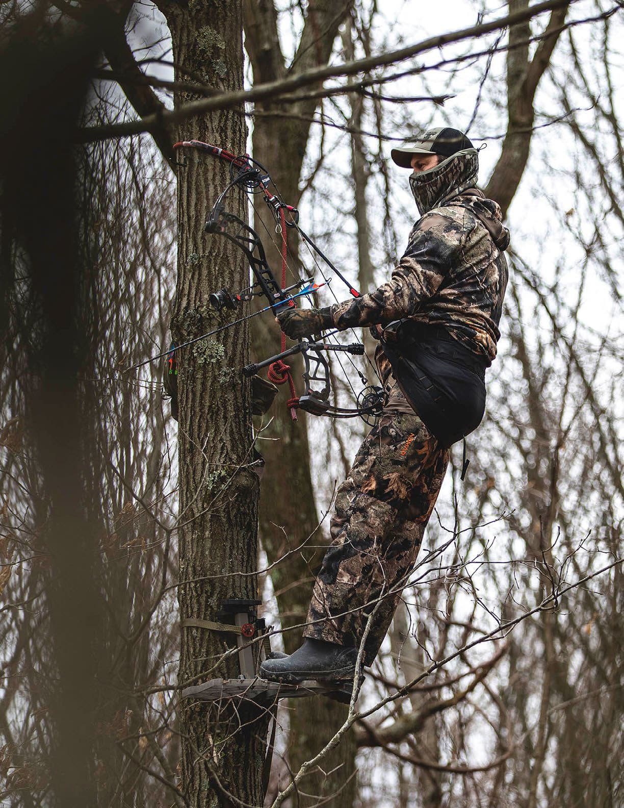 Review: The Hunting Beast Treestand and Climbing Sticks - North American  Bow Hunter