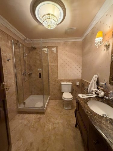 Hotel Galicia Nueva guest room bathroom